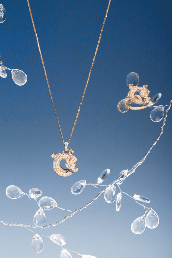 御乾，龙，图腾，东方福佑，潇洒，静物图